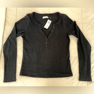 Hollister Long Sleeve Ribbed T-Shirt (Large/Long)